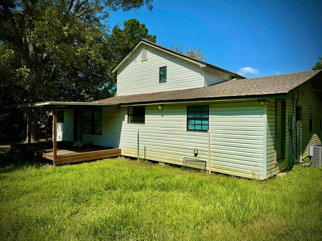 Building Photo - 707 US-287