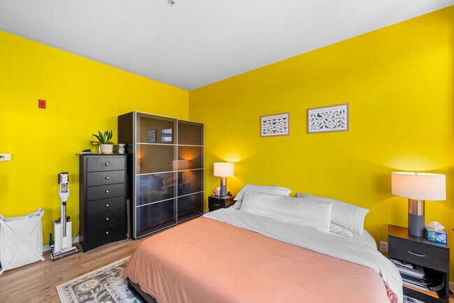 Building Photo - 944 Dorchester Ave