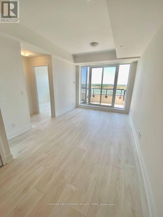 Building Photo - 297 Oak Walk Dr