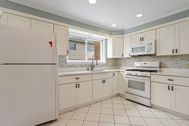 Foto del edificio - 419 Glenshire Rd