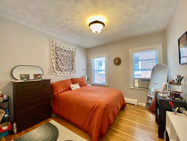 Foto del edificio - 1433 Cambridge St
