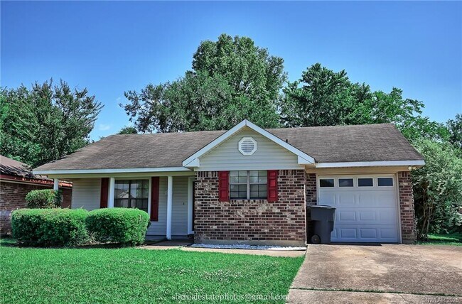 Building Photo - 6002 Running Brook Ln