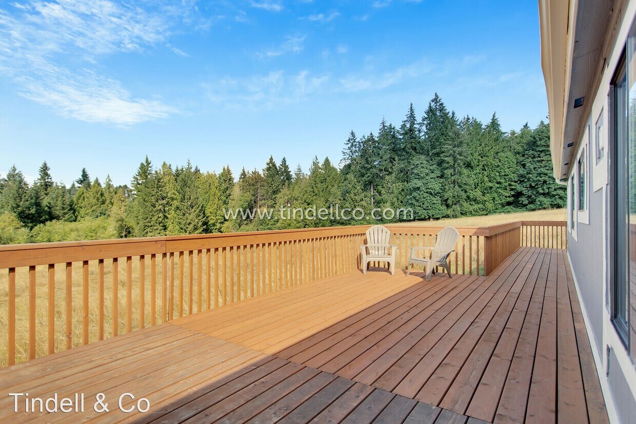 3 br, 2 bath House 68550 Big Fir LN House Rental in Rainier, OR