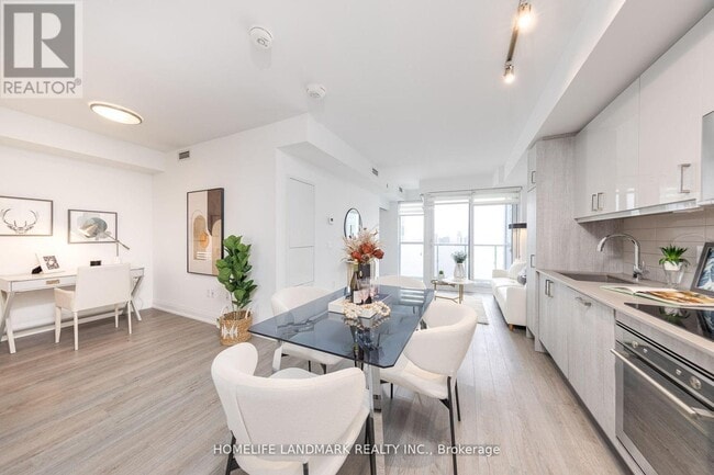 Building Photo - 77 Mutual St