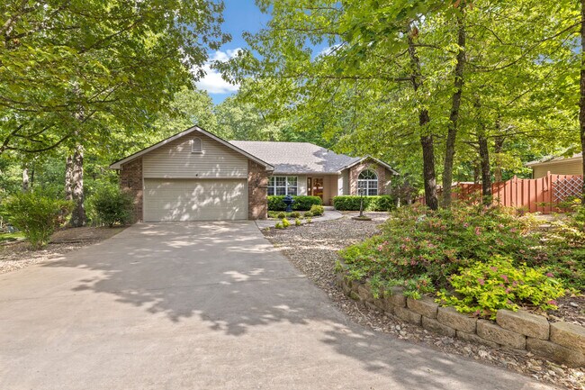 Building Photo - 4 Sibsey Cir