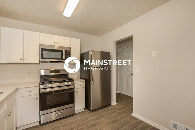 Building Photo - 4 Bedroom Pet-Friendly Home in Ellenwood, GA with Main Street Renewal