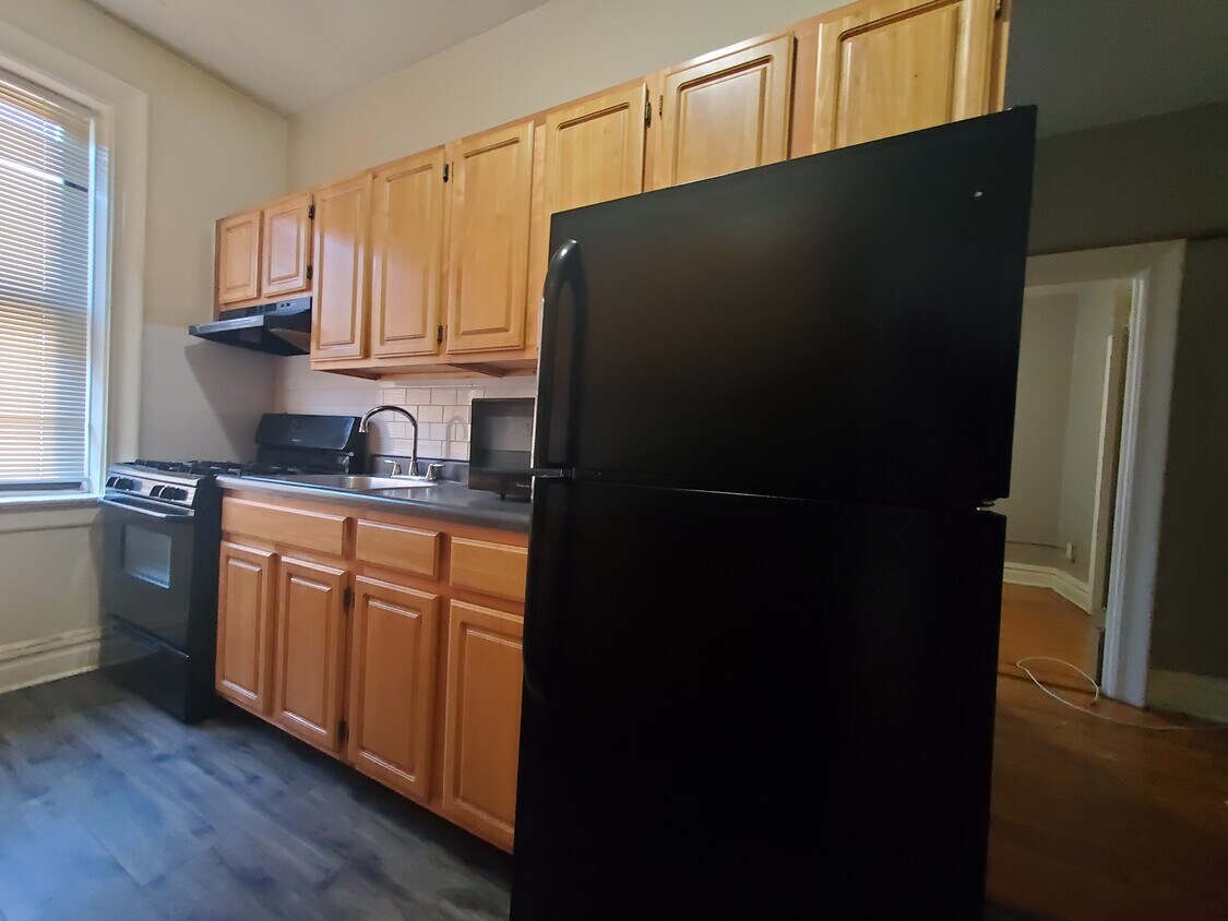 Primary Photo - 1013 Palisade Ave
