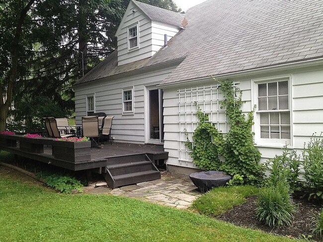 Foto del edificio - 129 Orvilton Dr