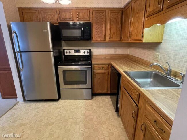 Foto del edificio - 2 br, 1.5 bath Townhome - 4018 Chaucer Pl