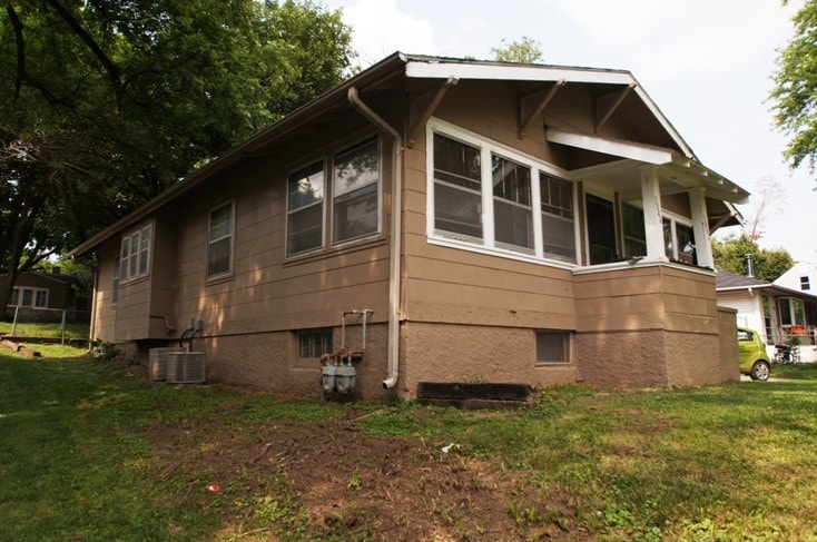 Primary Photo - 3042 Ernst St