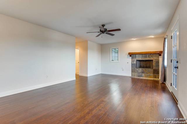 Foto del edificio - 519 Circle St