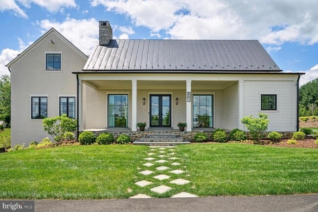 Building Photo - 601 Martingale Rdg Dr