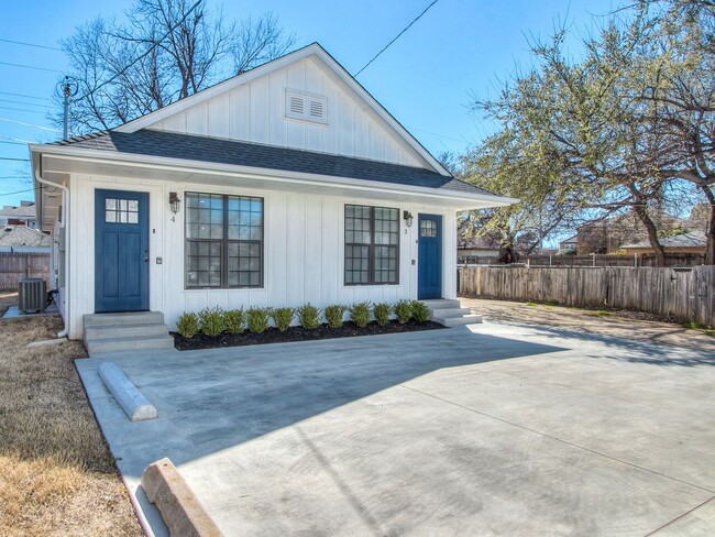 Photo - Champagne Plaza - Furnished Back House