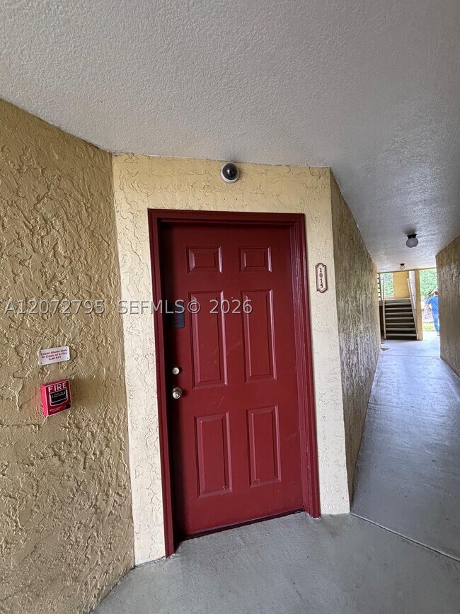 Building Photo - 12620 Vista Isles Dr