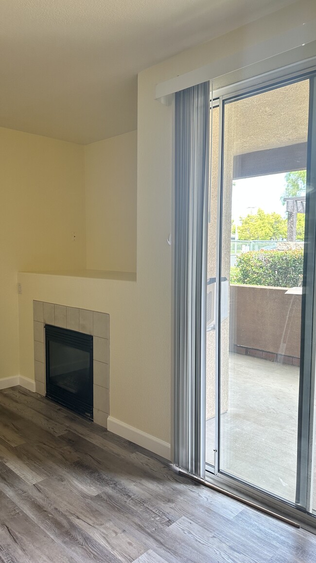 Foto del edificio - 24909 Madison Ave