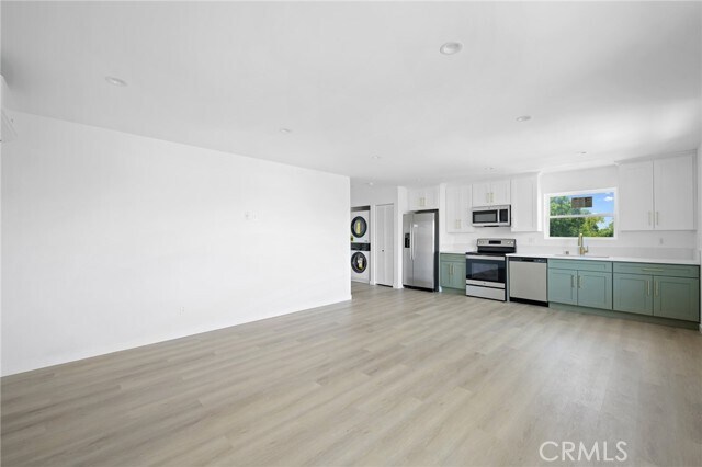 Foto del edificio - 842 E Cypress Ave