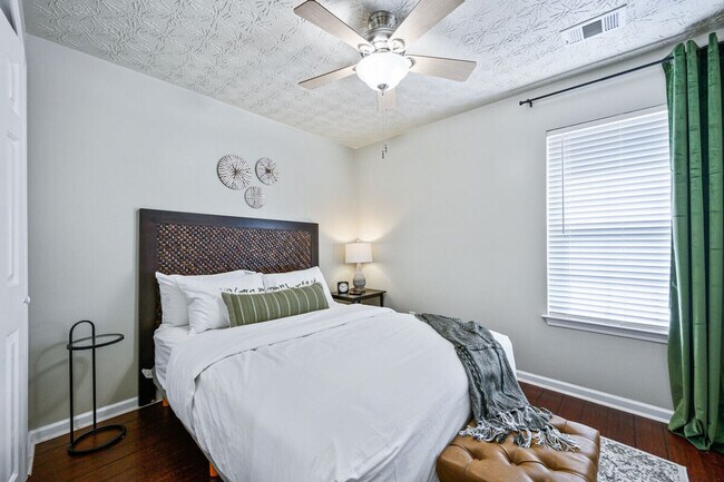 Foto del edificio - 1431 Bay Overlook Dr