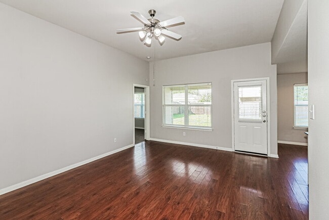 Building Photo - 7123 Northchase Ln