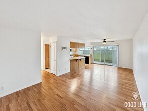 Building Photo - 615 Fredricks Ave