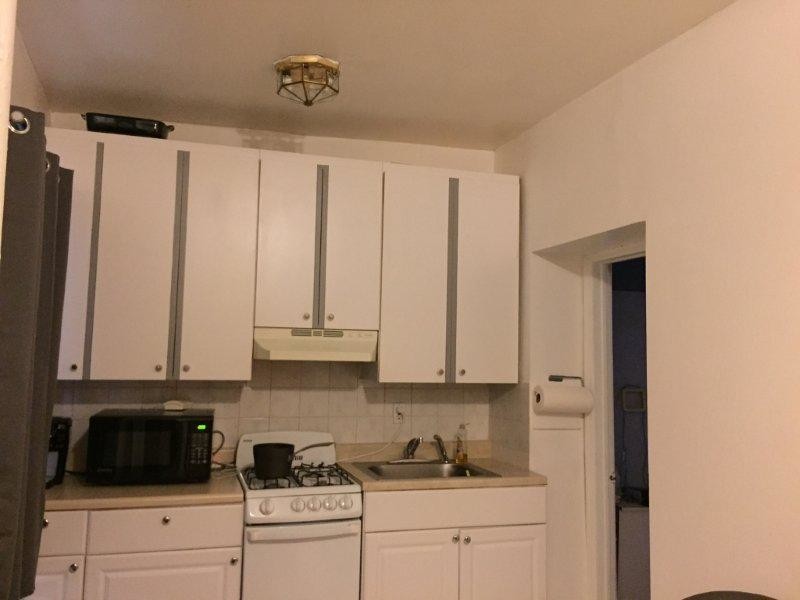 Foto principal - 544 Graham Ave