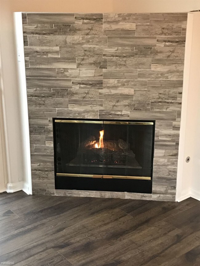 Foto del edificio - 8312 Pebble Creek Way