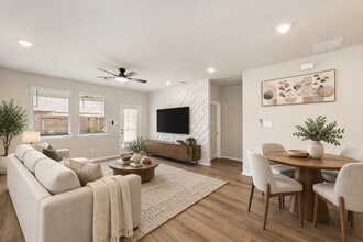 Building Photo - 29127 Samuel Gdns Ct