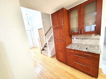 Building Photo - 16 Sammut Pl