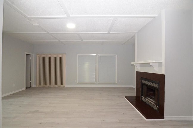 Building Photo - 11033 Albury Dr