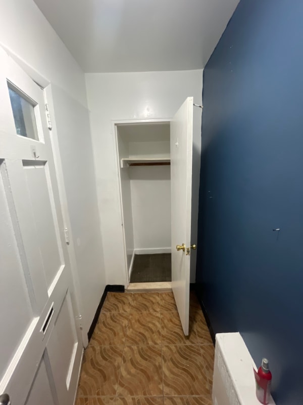 Foto del edificio - 1239 E 54th St