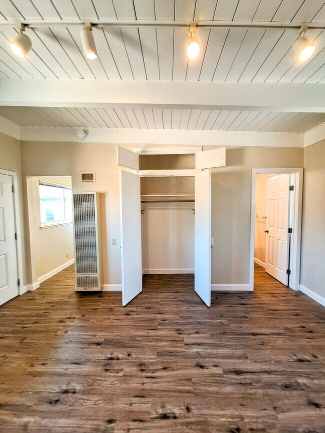 Foto del edificio - Third Floor Studio Apartment Near SJSU