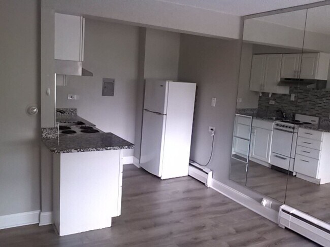 Foto del edificio - 9506 Glenlake Ave