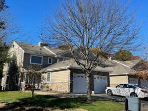 Fairfield Townhouses At Bohemia photo'