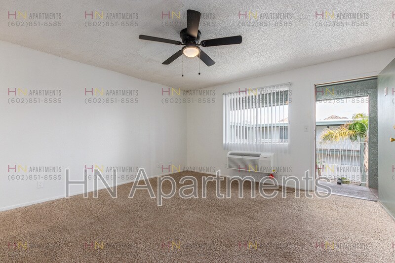 Foto del edificio - 8639 N 7th St