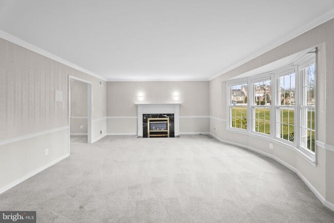 Building Photo - 6321 Higham Dr