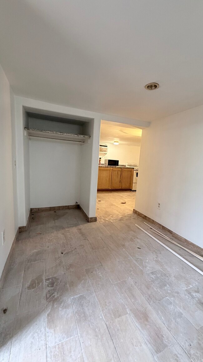 Foto del edificio - 3821 Woodleigh St