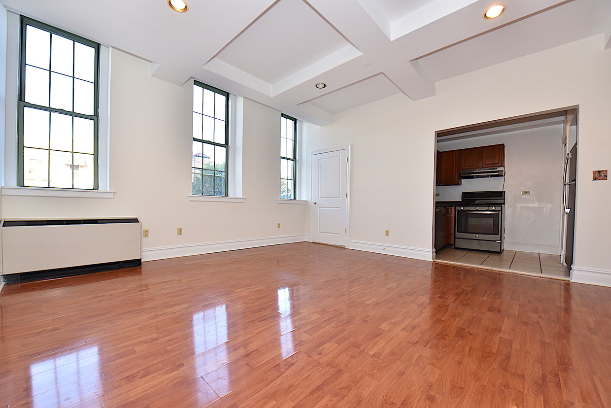 Foto principal - 4502 Ditmars Blvd