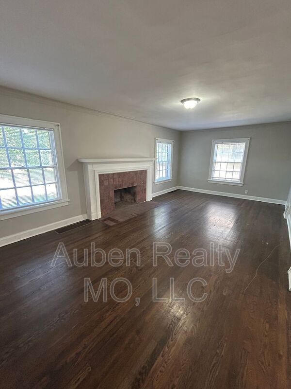 Foto del edificio - 5411 Rockhill Rd