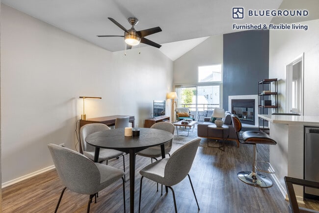 Building Photo - 1626 Malcolm Ave