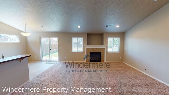 Building Photo - 3 br, 2 bath House - 226 Chapra Street