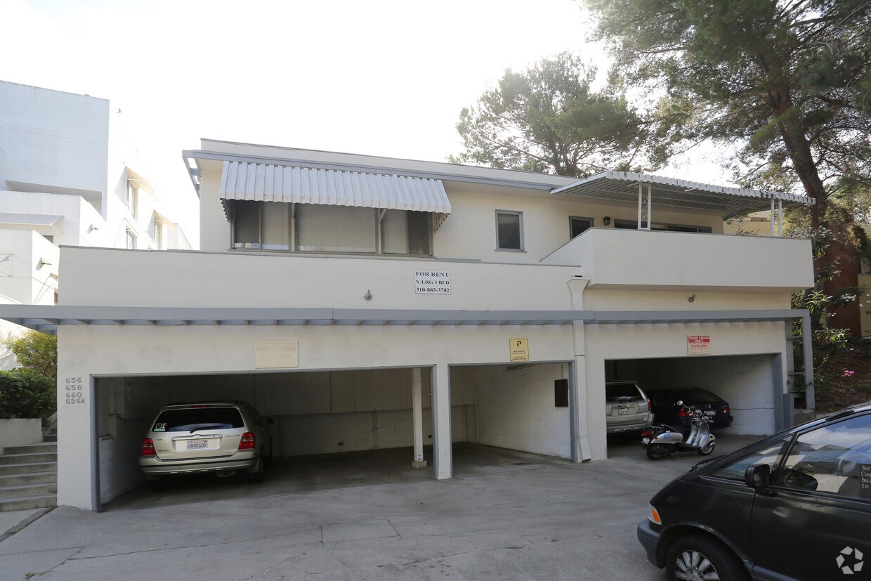 Foto del edificio - 656-660 Kelton Ave