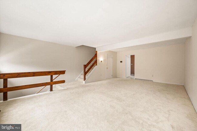 Building Photo - 113 Spring Ln