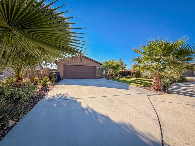 Building Photo - 1108 Honeybell Ct