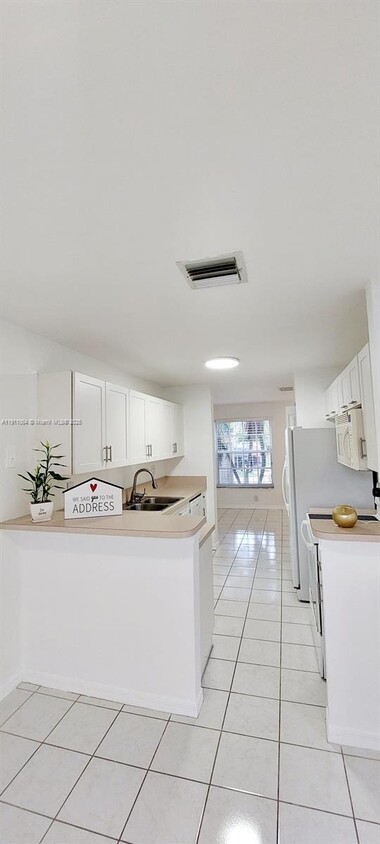 Primary Photo - 2280 NW 171st Terrace