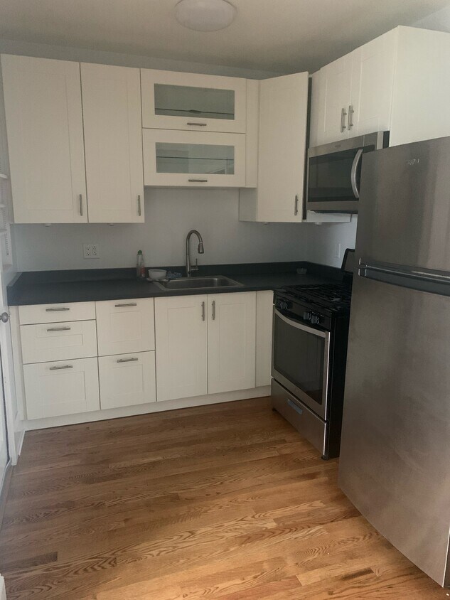 Primary Photo - 4205 N Linder Ave