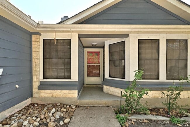 Foto del edificio - 8909 Romayne Ln