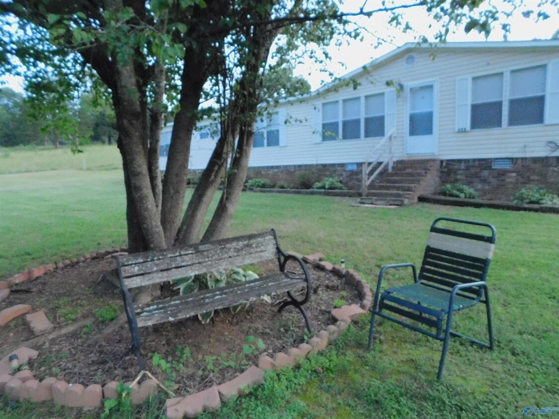 Primary Photo - 498 Berry Hollow Rd