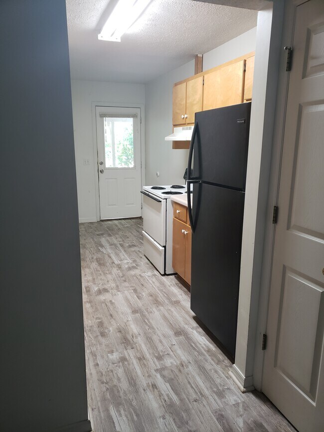 Foto del edificio - 938 Bob Little Rd