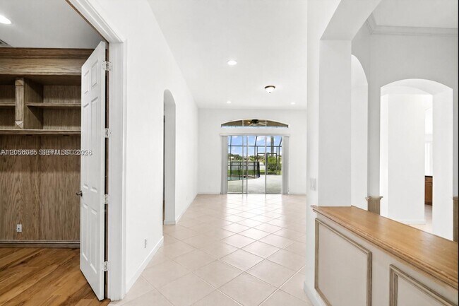 Foto del edificio - 18659 SW 12th St