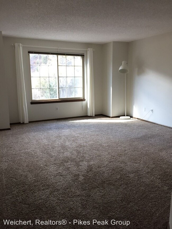 Building Photo - 10635 Green Mountain Falls Grn