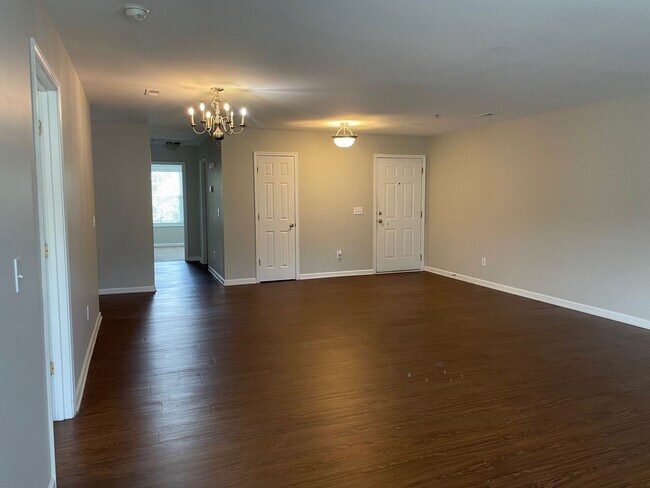 Foto del edificio - 3 bed 2 bath condo
